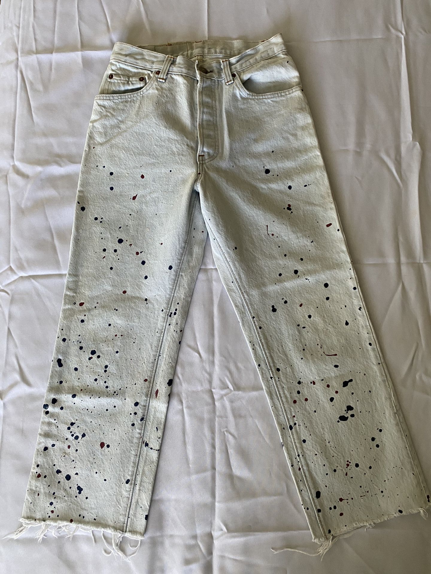 Vintage Levis 26501 Jeans Light Wash Distressed Paint Splattered