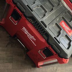 Milwaukee Packout With Wheels