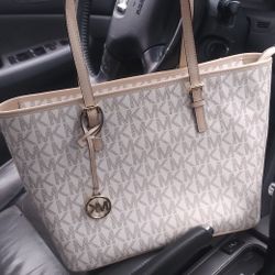 Micheal Kors 