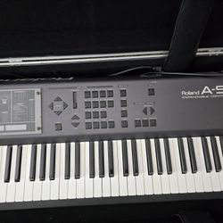 Piano Roland A90
