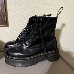 Dr.Martens
