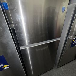 Midea 30” Top Freezer New 🔥🔥🔥