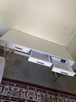 Vanity Table $300 or best offer
