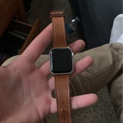 Apple Watch Series 5 Cellular With Real Leather Band