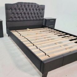 QUEEN - Black VINYL - 🥰😍