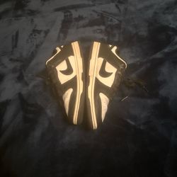 Nike Dunk Panda Size 8.5