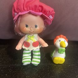 Vintage Strawberry Shortcake CHERRY CUDDLER w/ Gooseberry Doll 