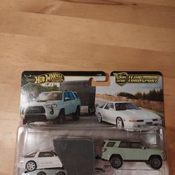 Hot Wheels Toyota 4 Runner And Supra Set 