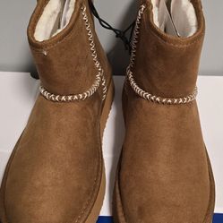 Women's Boots Size 10 New