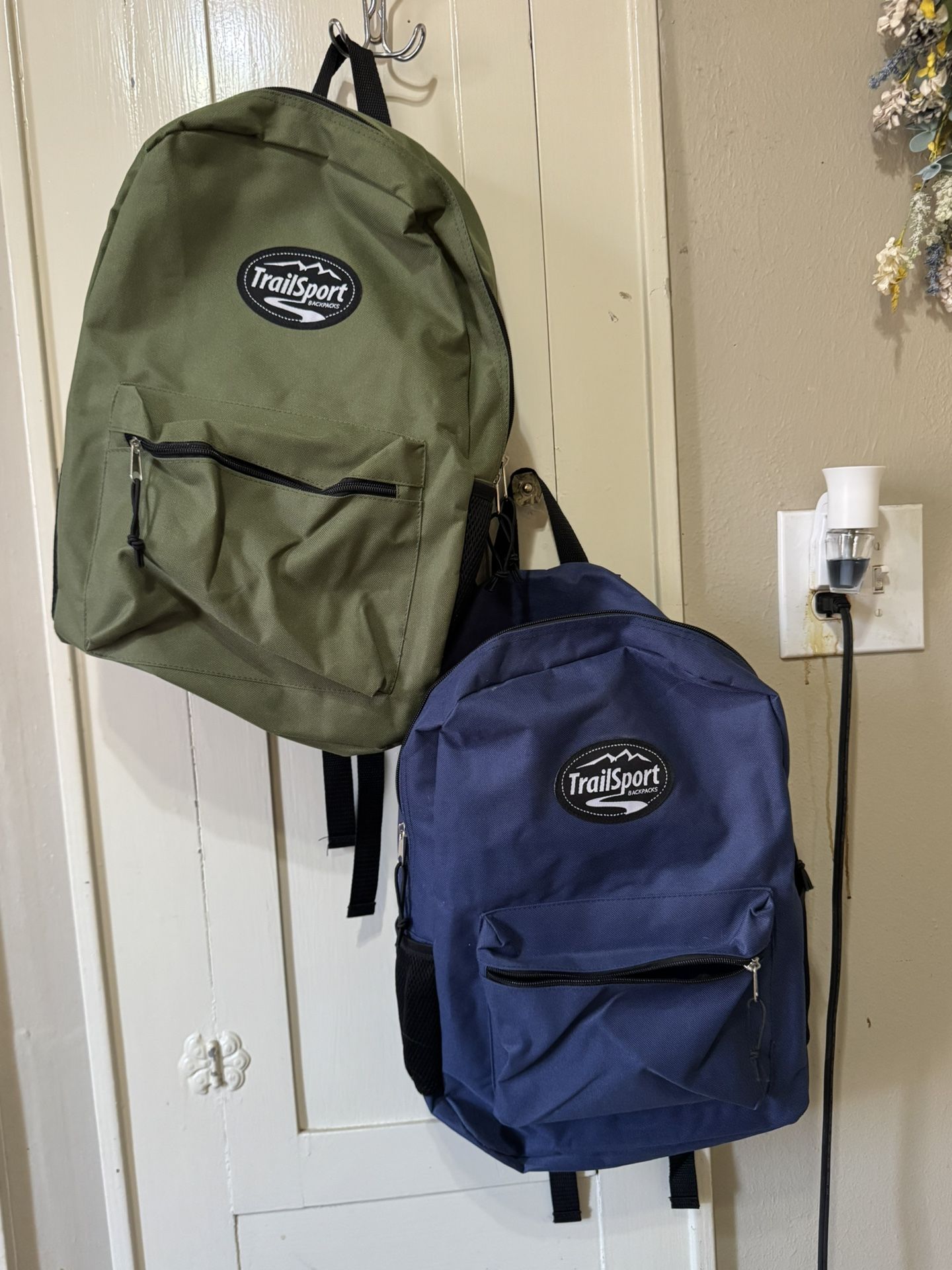 2 Backpacks 10 Each