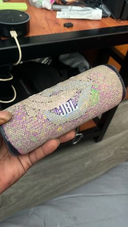 JBL Flip 6 Bluetooth Speaker