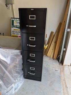 File cabinet- 4 draw
