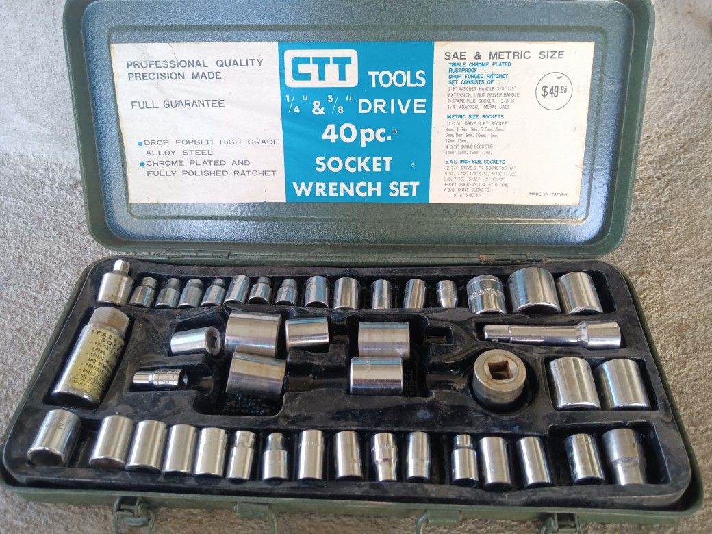 CTT Tools 44ct Set Sockets In Box