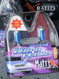 Ultra white standard headlight bulbs pack of 2