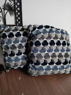 Set of 2 Blue and Grey Geometric Pattern Throw Pillows