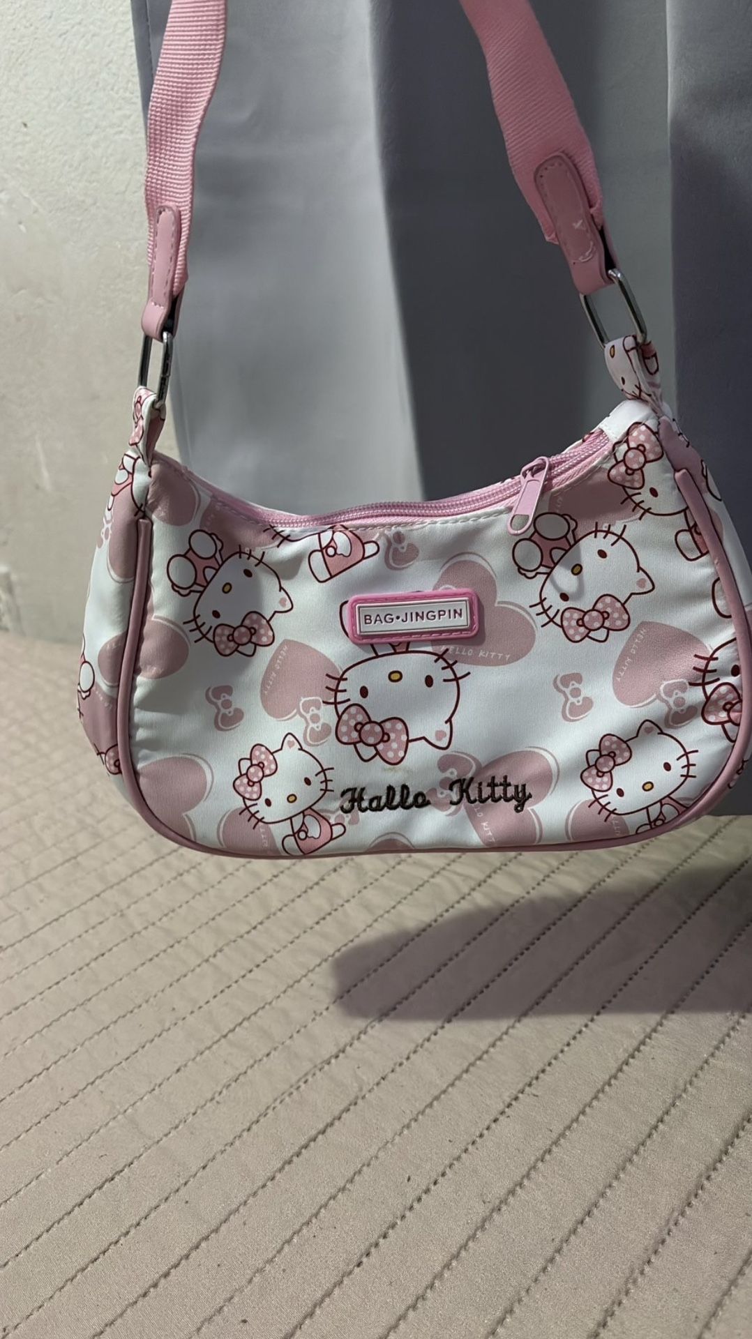PINK HELLO KITTY PURSE 🎀