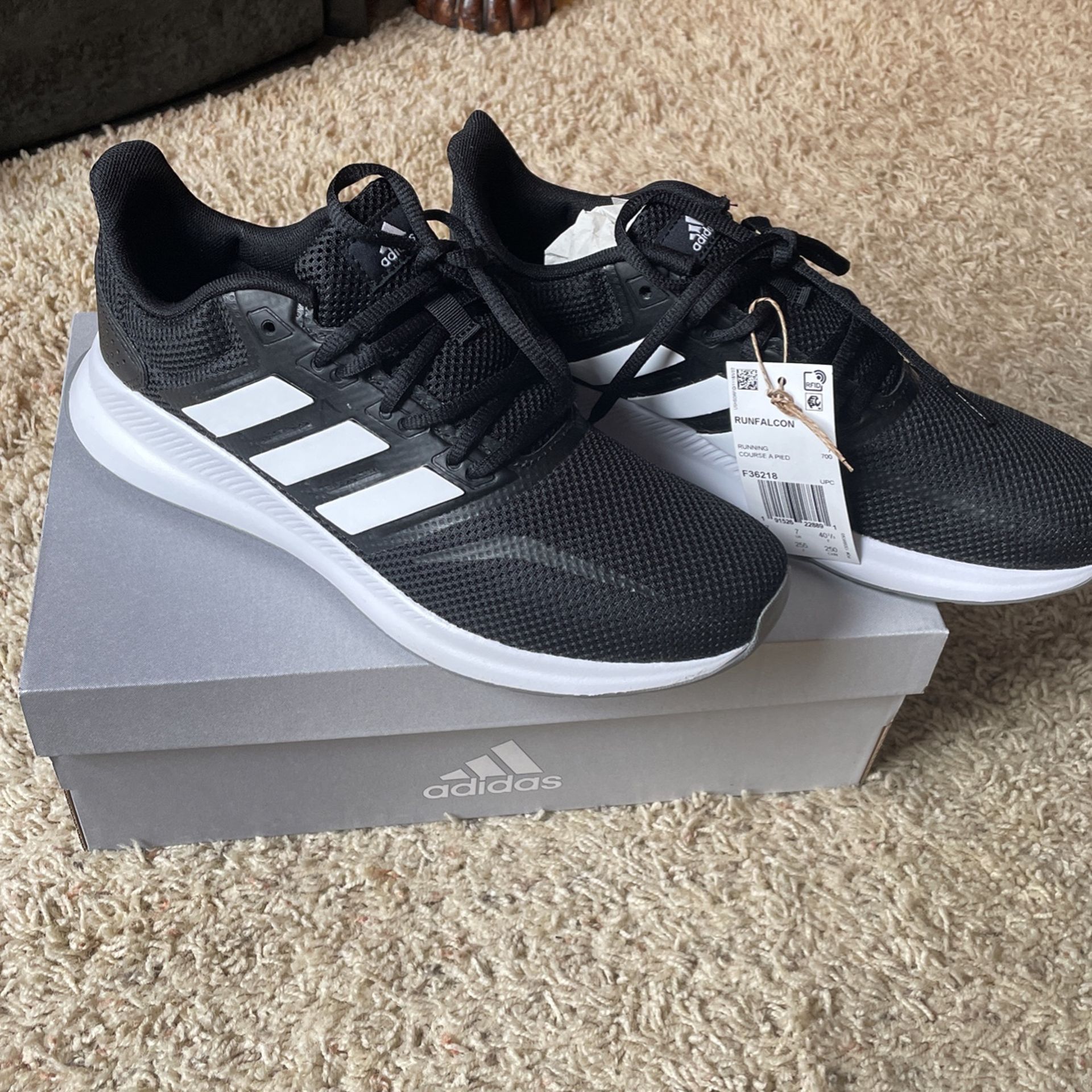 Women’s Adidas Size 8.5