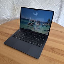 M2 MacBook Air - 512GB - 10 GPU Cores