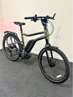 Cannondale Electric Bike Pedal Assist with Bosch Controller Dashboard Large Frame