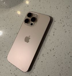 iPhone 16 Pro Max-256GB-Unlocked-Like New