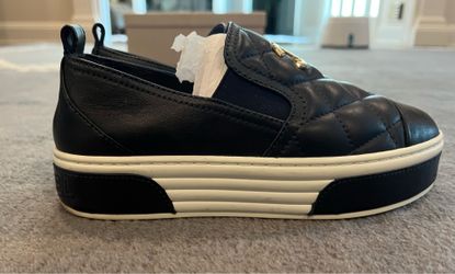 Navy quilted leather sneaker