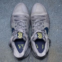 ⏰ Nike Kyrie Basketball Shoes — Quick Sale