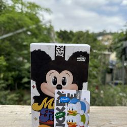 POPMART DISNEY MICKEY FAMILY SECRET EDITION 