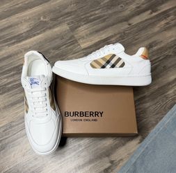 Burberry Sneakers Brand New with box and dust cover