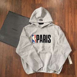 NBA Paris Essentials Hoodie 
