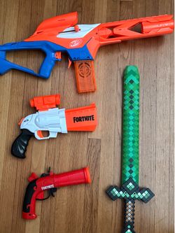 Nerf Guns / Toys