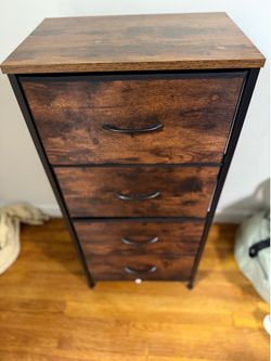 Dresser