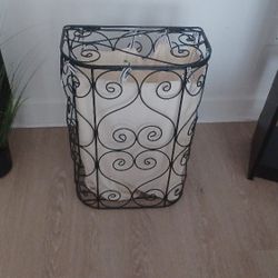 Metal Clothes Hamper 