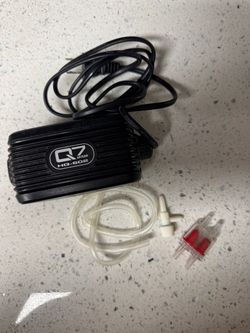 Quiet! Air pump with check valves and vinyl hose great condition!