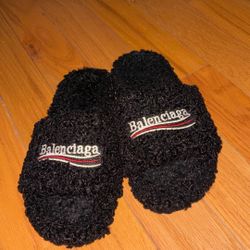 Balenciga  Fur Slides 