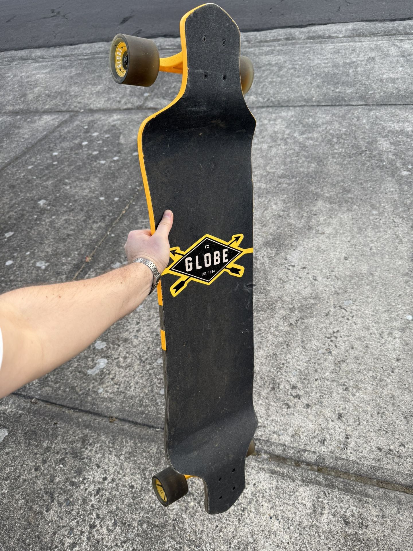 Longboard Globe Brand