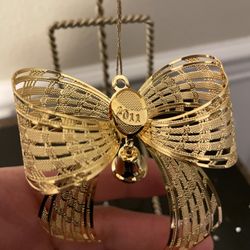 Danbury Mint 23K Gold Electroplated Ornament 