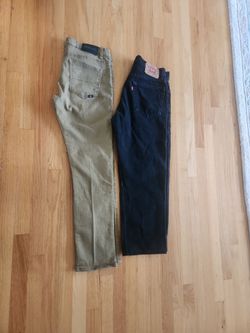 Men's Jeans Levi / Aeropostale  waist 44 Both pair for $10.