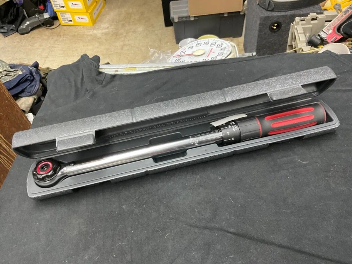 Pm 1/2 Torque Wrench New Never Used