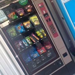 Snack Vending Machine