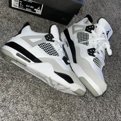 Jordan Retro 4 / Kids 1y / New
