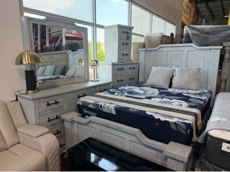 King or queen bed set