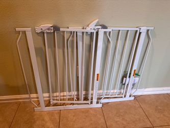 2 NEW Regalo Baby Gates