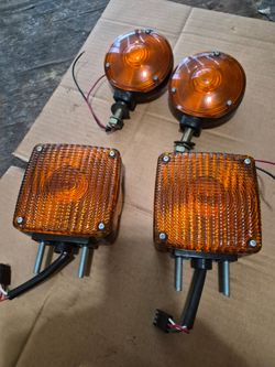 New trailer lights 15 for each pair selling seperatrly
