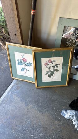 Set of two pictures frame