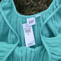 GAP dress 