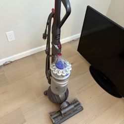 Dyson Vacuum 
