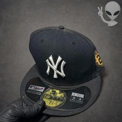 New Era 59FIFTY NY Yankees Derek Jeter Side Patch Fitted Hat Cap Navy Size 7 3/8