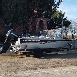 2007  17' Targa Tracker V Haul 90 HP. 