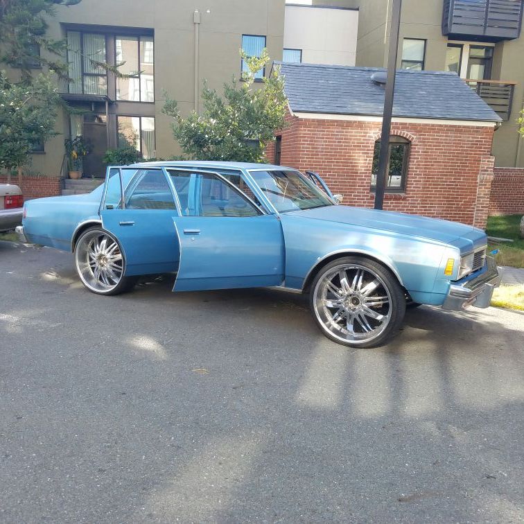 79 impala box chevy on 26s without music