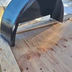 One single trailer Fender.